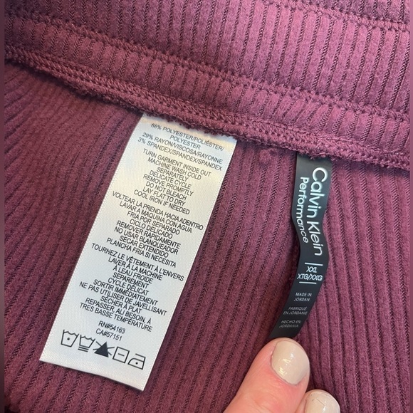 Calvin Klein Ribbed Performance Trackpants, NWT Women’s. XXL. Maroon - Picture 7 of 7